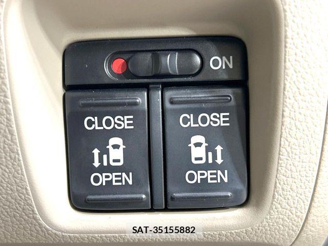 Honda N BOX 2013-02 8660512-3