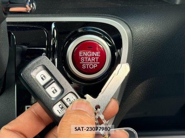 Honda N BOX 2013-08 8660519-12