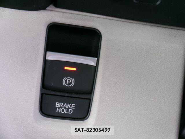 Honda N BOX 2023-12 8660464-12