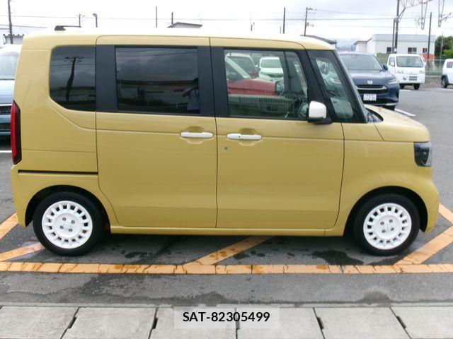 Honda N BOX 2023-12 8660464-3