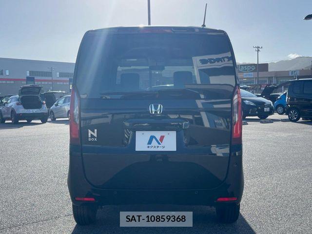 Honda N BOX 2024-11 8660469-16