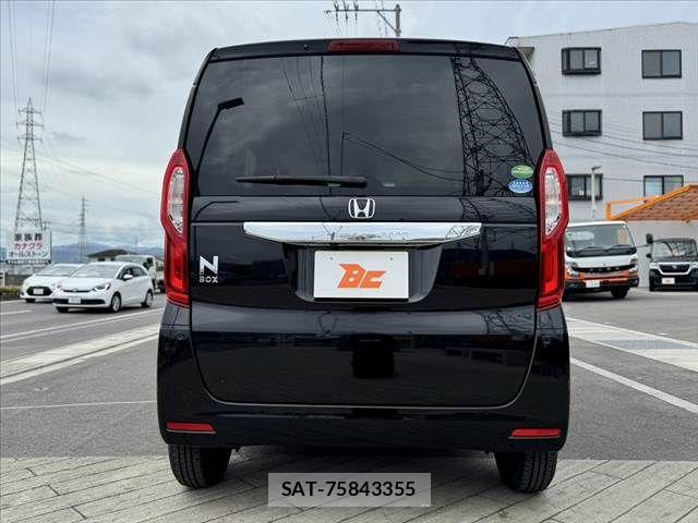 Honda N BOX 2019-12 8660498-13