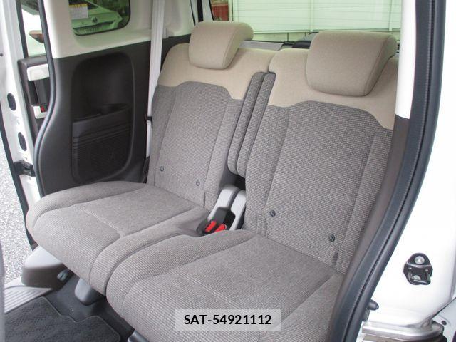 Honda N BOX 2023-03 8660468-14
