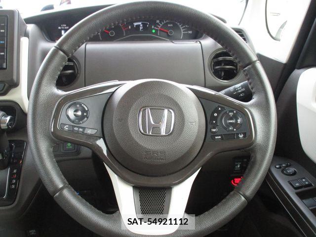 Honda N BOX 2023-03 8660468-16