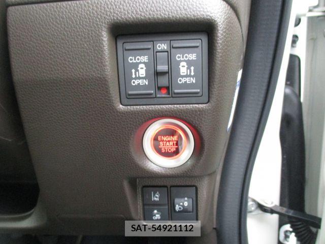 Honda N BOX 2023-03 8660468-19