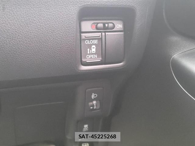 Honda N BOX 2017-02 8686084-15