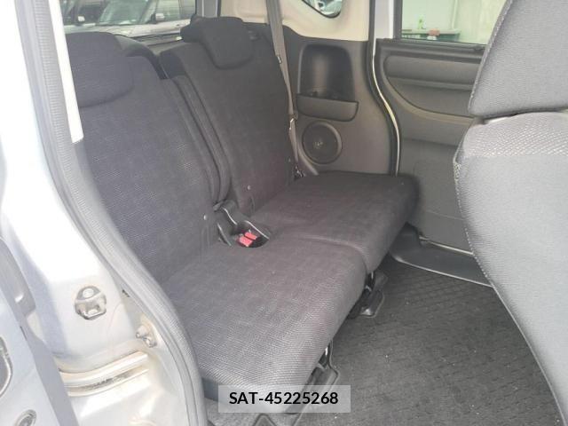 Honda N BOX 2017-02 8686084-23
