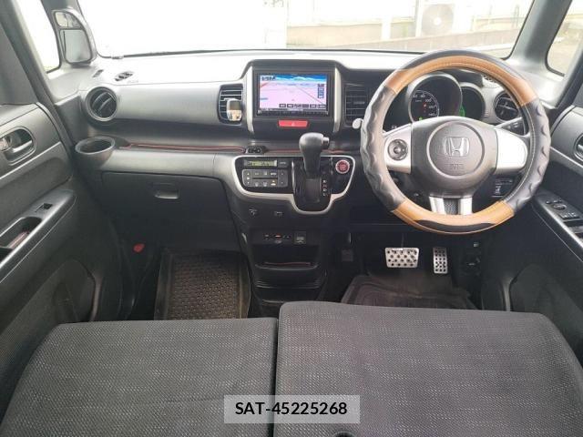 Honda N BOX 2017-02 8686084-2