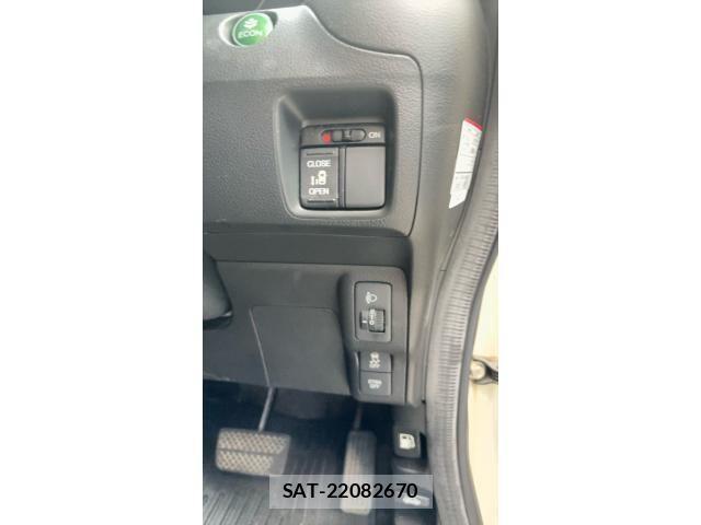 Honda N BOX 2015-03 8686093-10