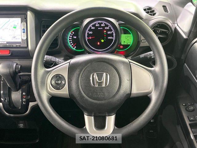 Honda N BOX 2015-01 8686088-10
