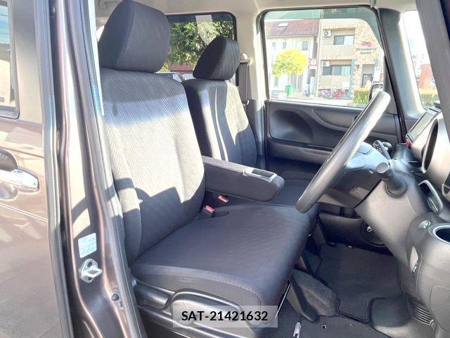 Honda N BOX 2013-11 8686092-5