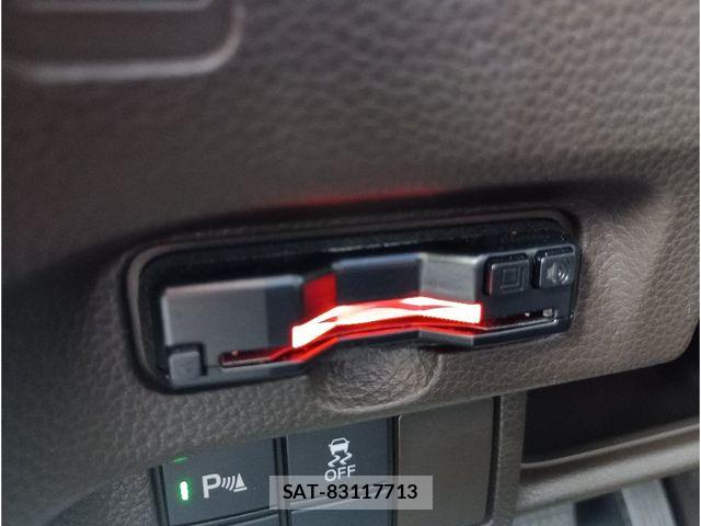 Honda N BOX 2022-07 8686081-17