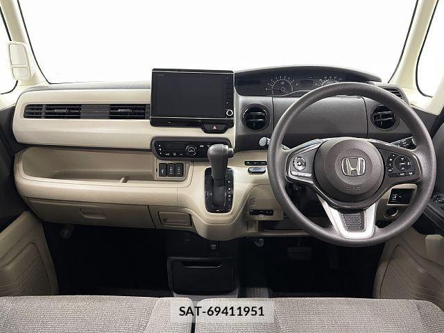Honda N BOX 2018-04 8744484-1