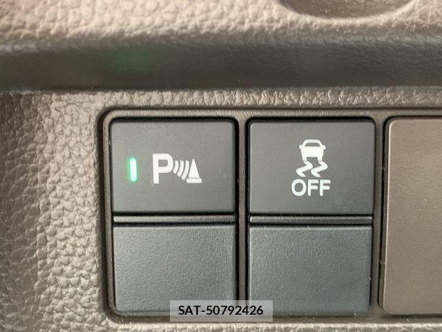 Honda N BOX 2022-12 8744498-9