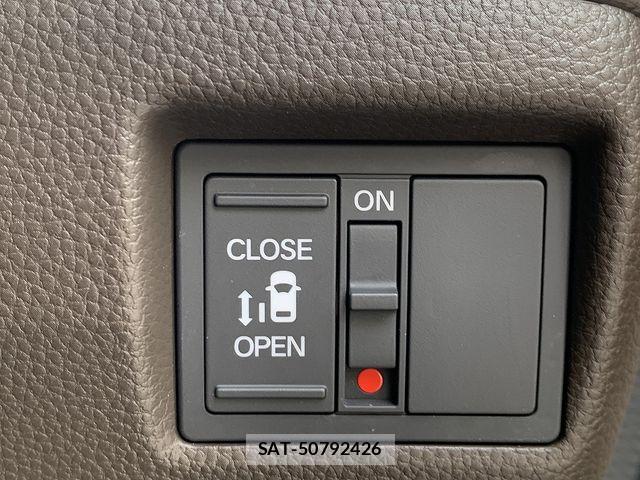 Honda N BOX 2022-12 8744498-10