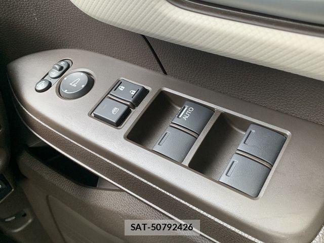 Honda N BOX 2022-12 8744498-15