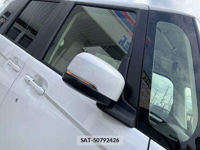 Honda N BOX 2022-12 8744498-25