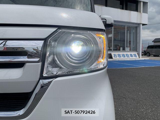 Honda N BOX 2022-12 8744498-26