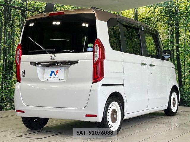 Honda N BOX 2019-08 8744458-17