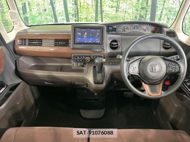 Honda N BOX 2019-08 8744458-1