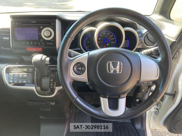 Honda N BOX 2013-04 8744534-10