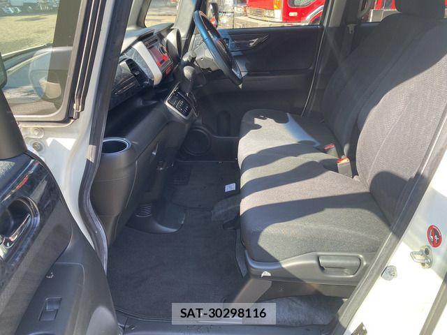 Honda N BOX 2013-04 8744534-18