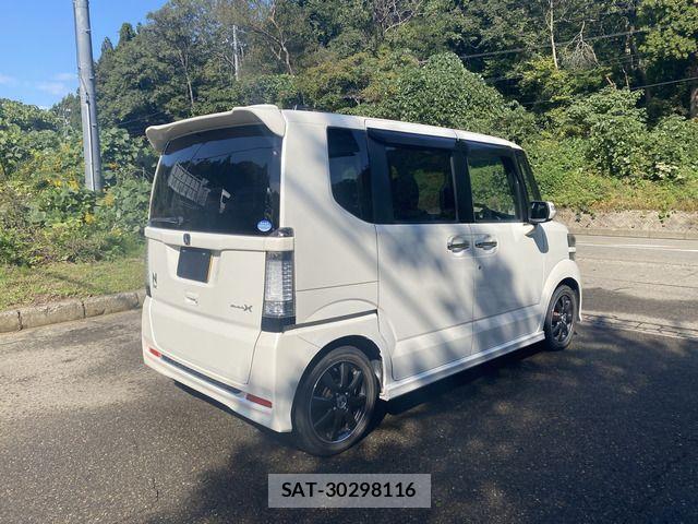 Honda N BOX 2013-04 8744534-4