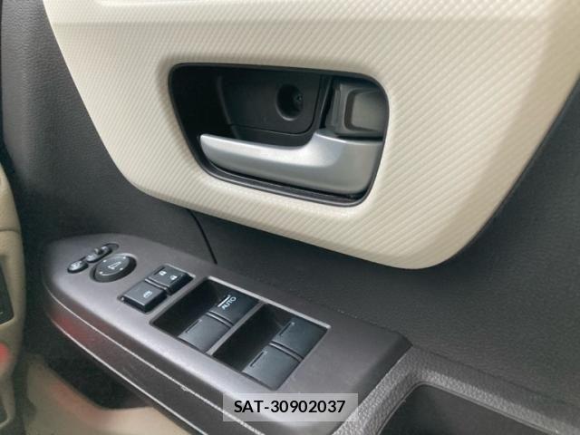 Honda N BOX 2019-11 8744527-20