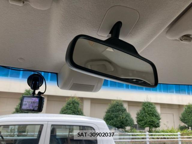 Honda N BOX 2019-11 8744527-23