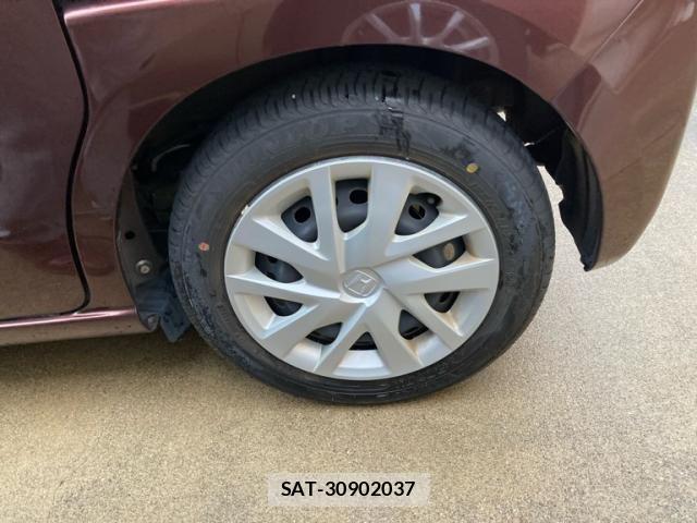 Honda N BOX 2019-11 8744527-3