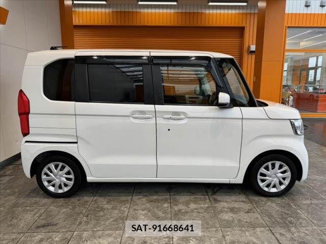 Honda N BOX 2019-08 8744465-10