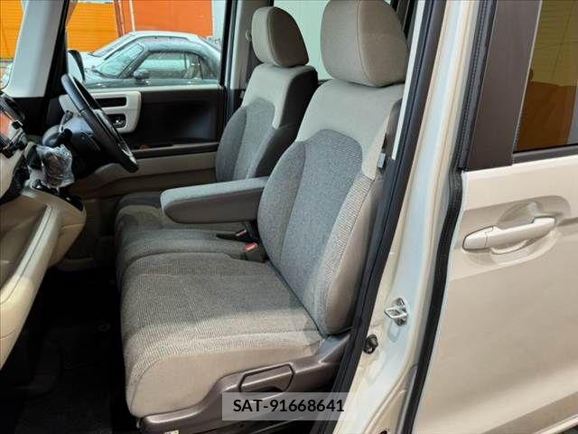Honda N BOX 2019-08 8744465-17