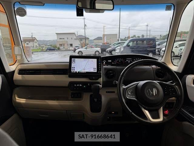Honda N BOX 2019-08 8744465-1