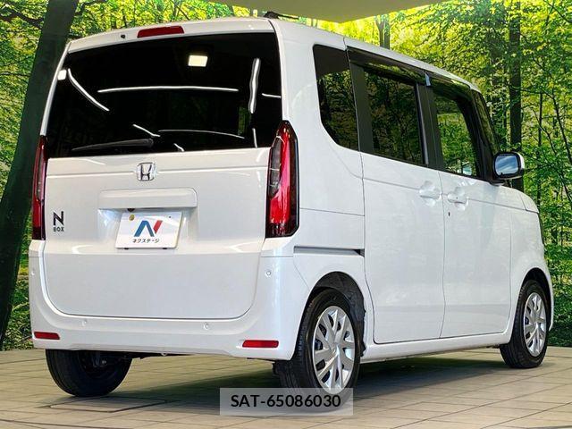 Honda N BOX 2025-03 8744432-16