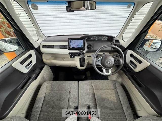 Honda N BOX 2018-03 8744482-1