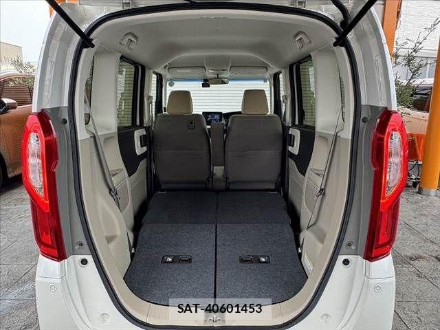 Honda N BOX 2018-03 8744482-19