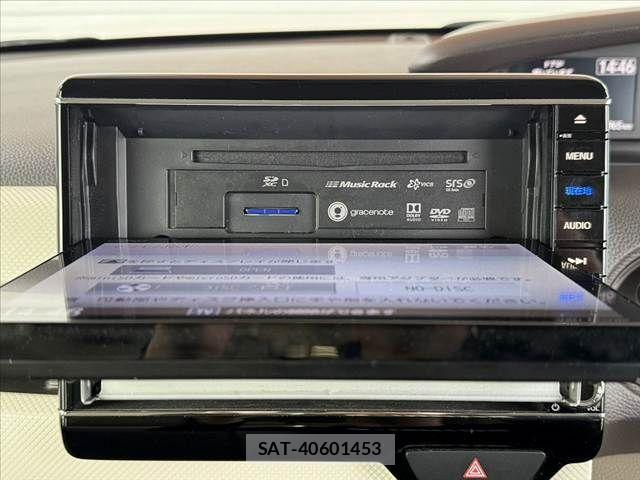 Honda N BOX 2018-03 8744482-22