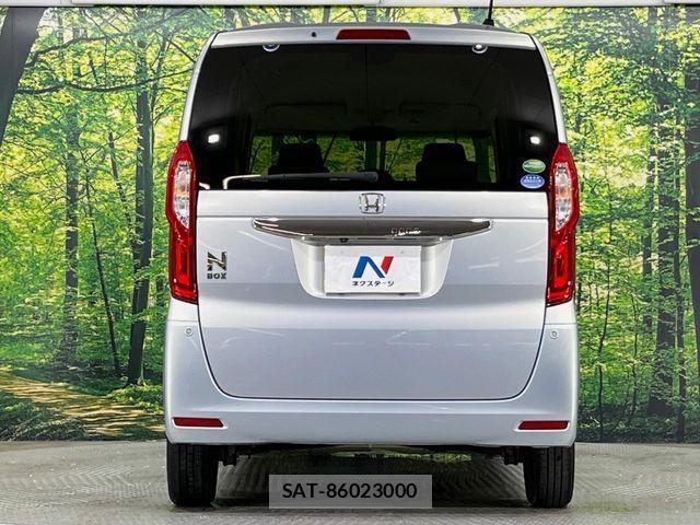 Honda N BOX 2018-01 8744479-14