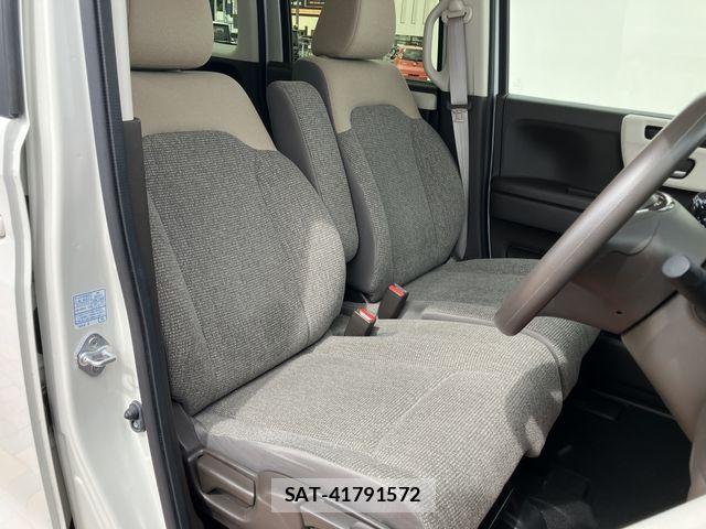 Honda N BOX 2023-06 8744460-10