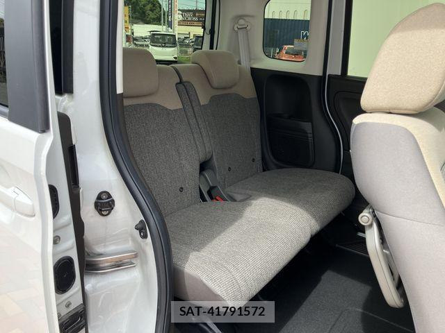 Honda N BOX 2023-06 8744460-11