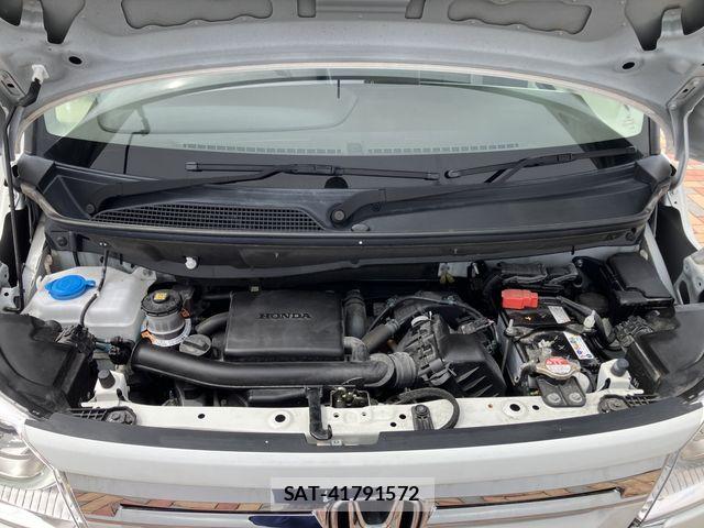 Honda N BOX 2023-06 8744460-28