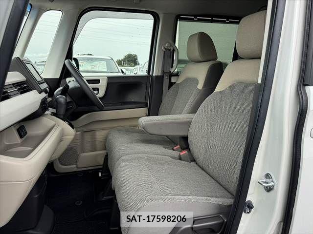Honda N BOX 2019-10 8744483-16