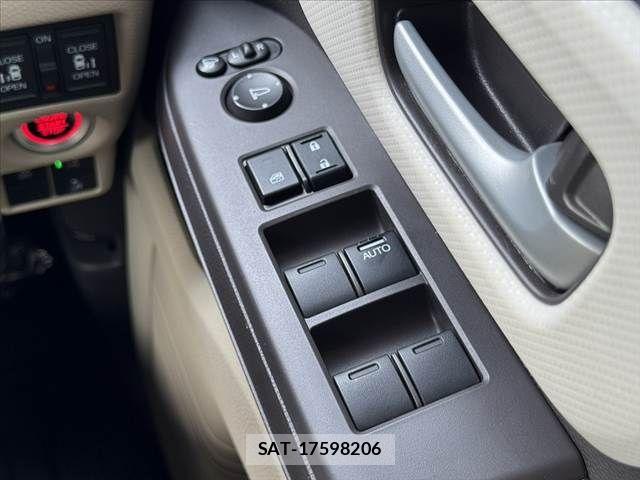 Honda N BOX 2019-10 8744483-25