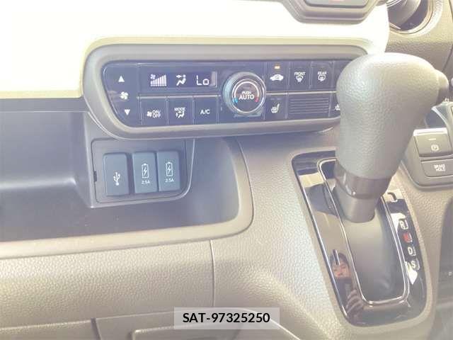 Honda N BOX 2022-02 8744453-9
