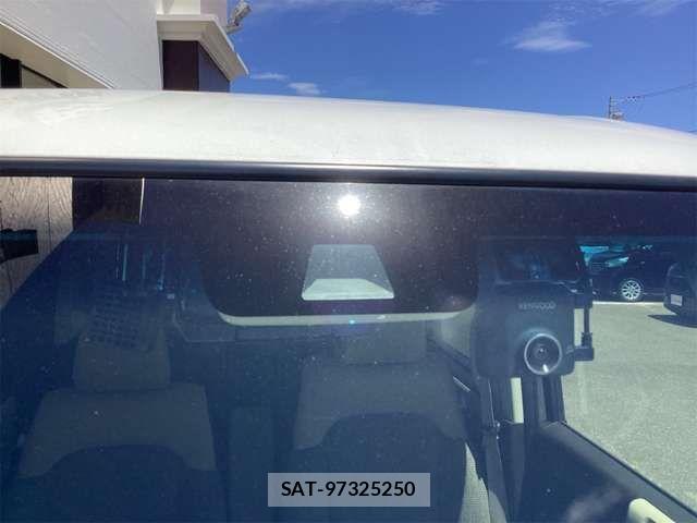 Honda N BOX 2022-02 8744453-12