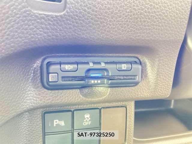 Honda N BOX 2022-02 8744453-4