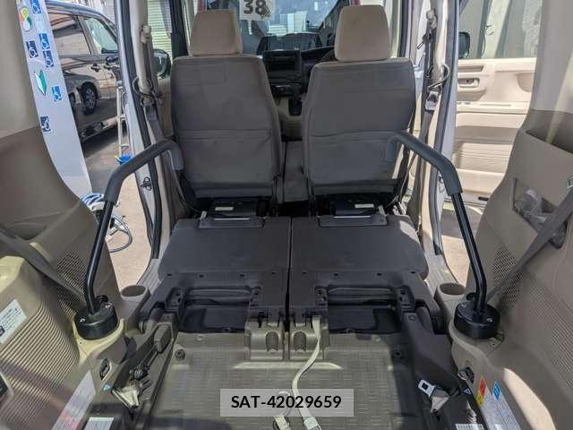 Honda N BOX 2019-06 8744521-12