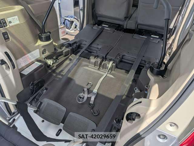 Honda N BOX 2019-06 8744521-17