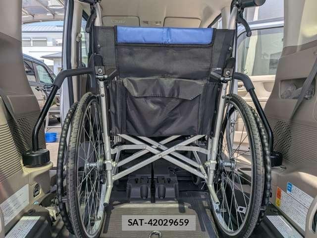 Honda N BOX 2019-06 8744521-18