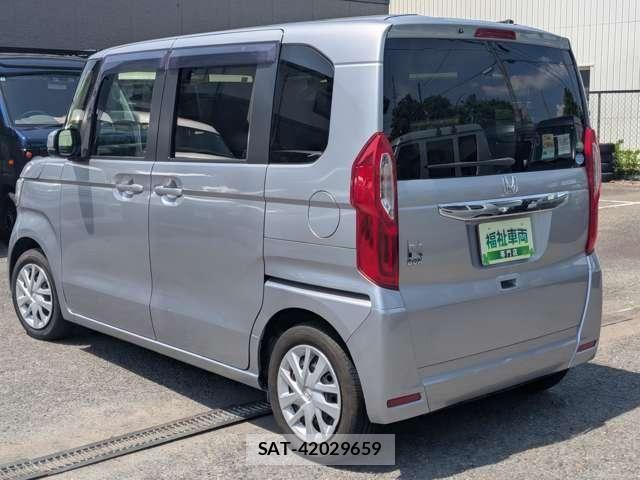 Honda N BOX 2019-06 8744521-28